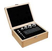 Série de poids étalons M2 en coffret bois, avec étalonnage COFRAC